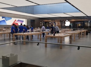 apple-store-istanbul-2