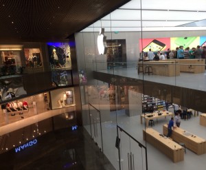 apple-store-istanbul-3